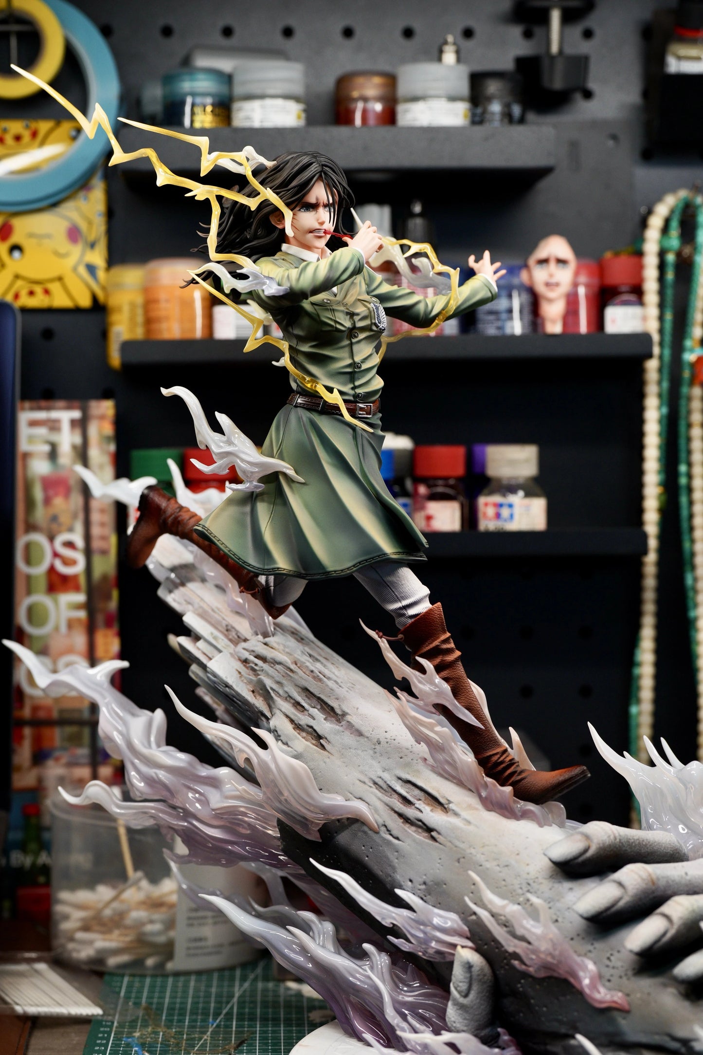 Preventa Resina Pieck Finger Figura Attack On Titan WindJas Estudio