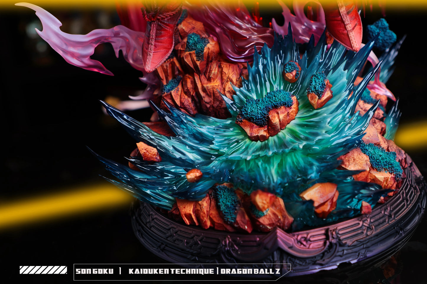 Preventa Resina Goku "Kaioken" Figura Dragon Ball Yun Qi Estudio