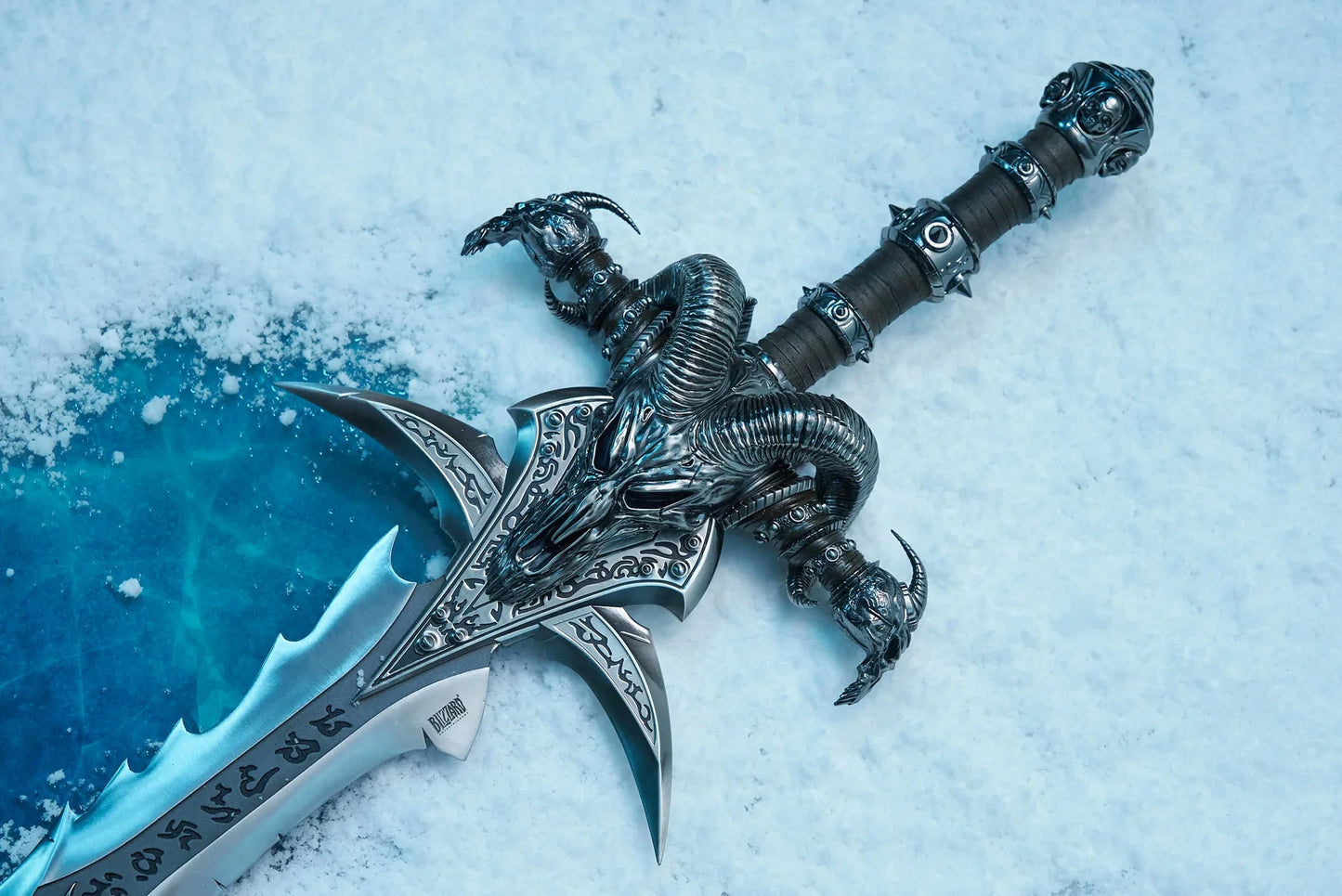 Preventa Resina Frostmourne Figura World of Warcraft Hex Collectibles (Licencia) Estudio