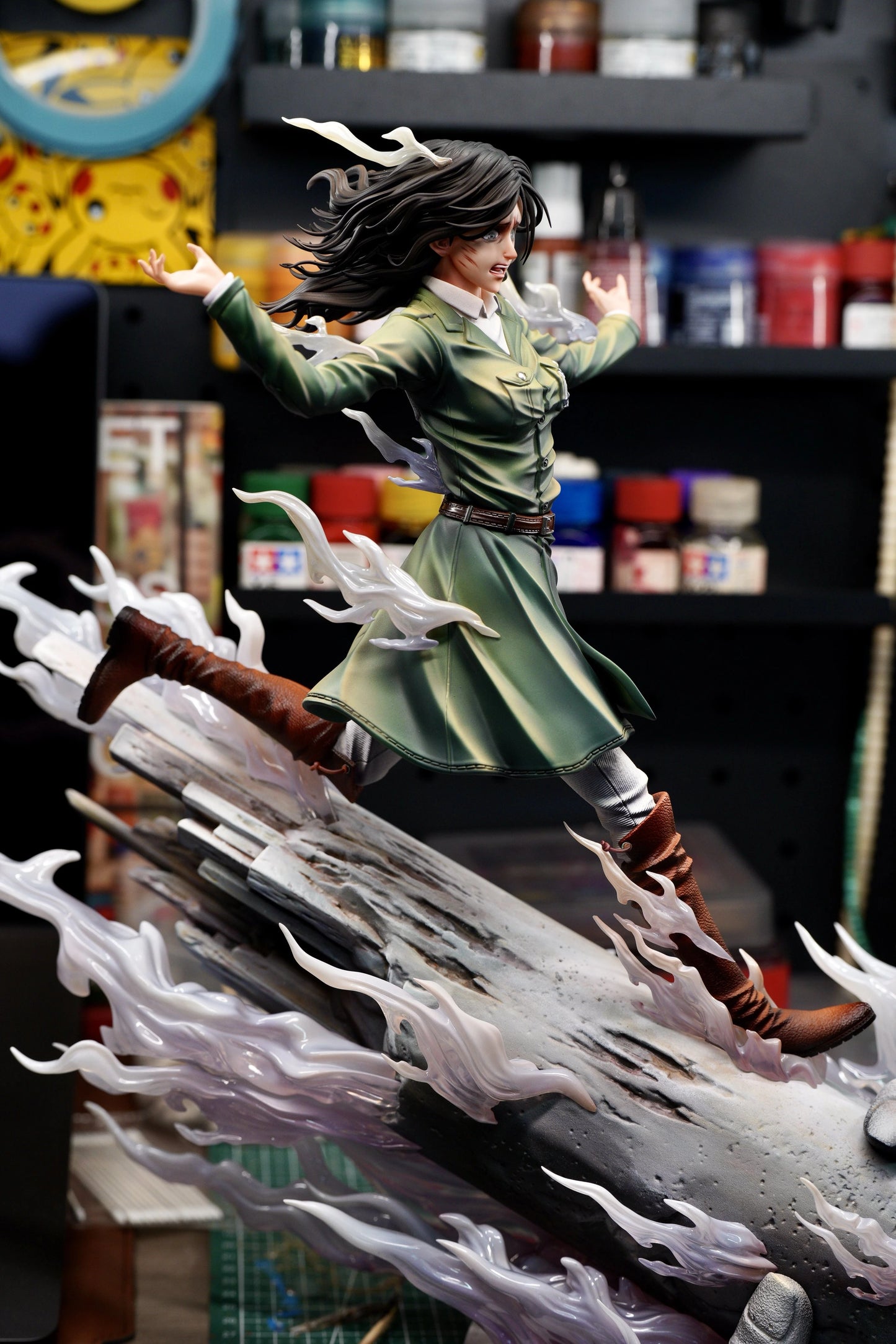 Preventa Resina Pieck Finger Figura Attack On Titan WindJas Estudio