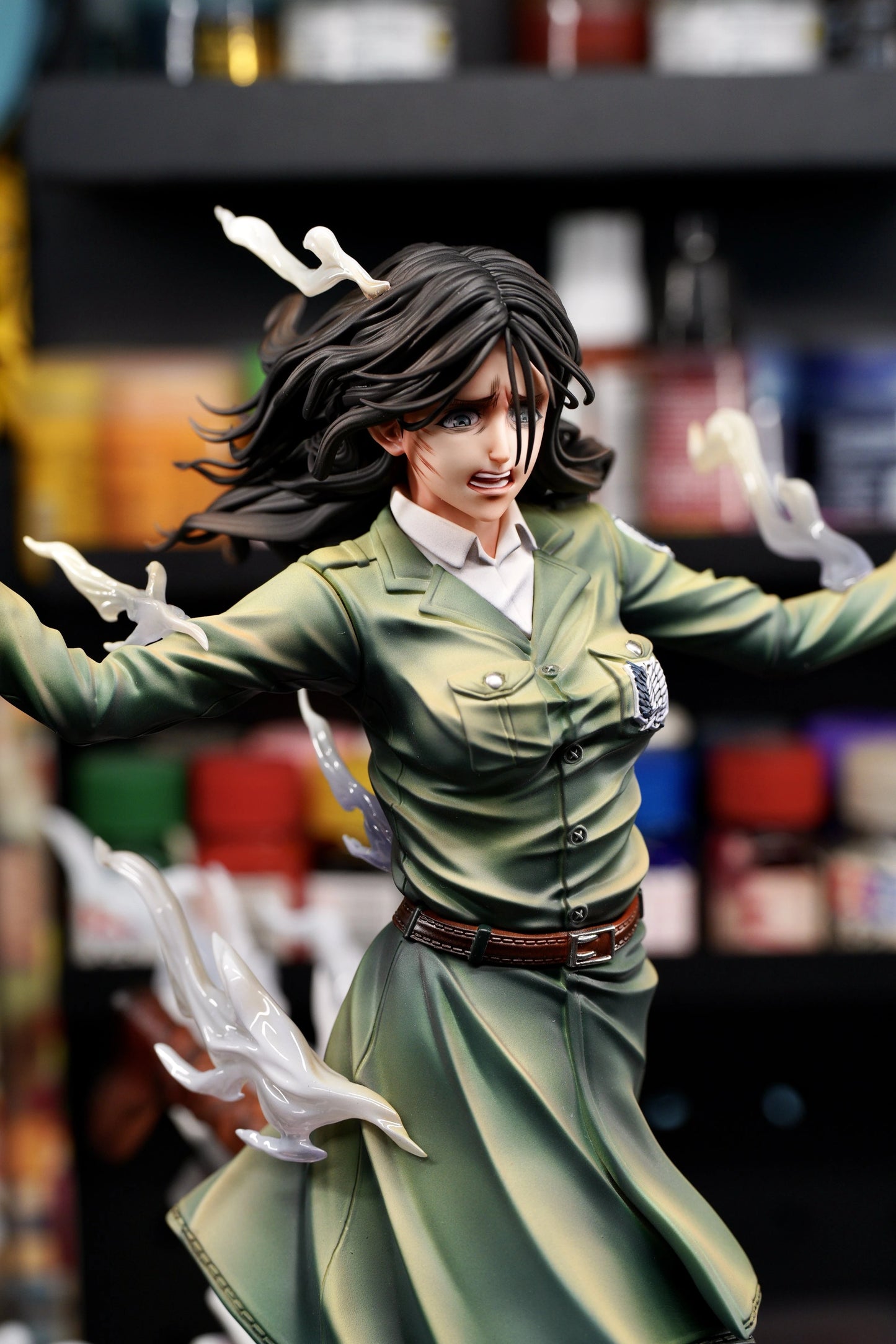 Preventa Resina Pieck Finger Figura Attack On Titan WindJas Estudio