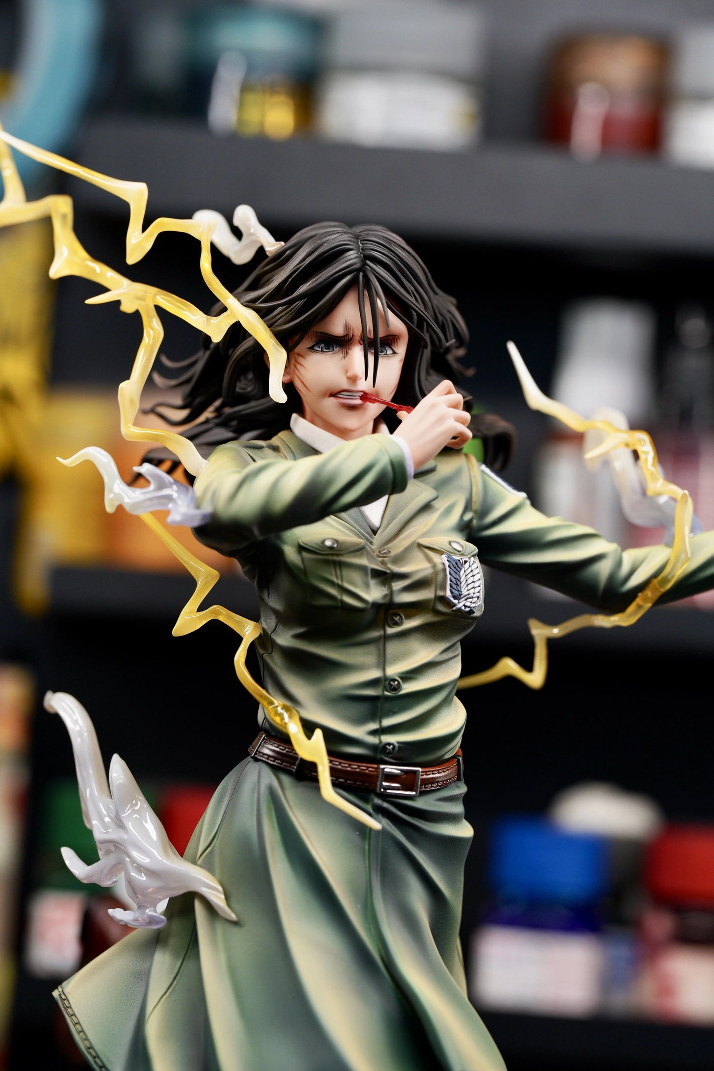Preventa Resina Pieck Finger Figura Attack On Titan WindJas Estudio