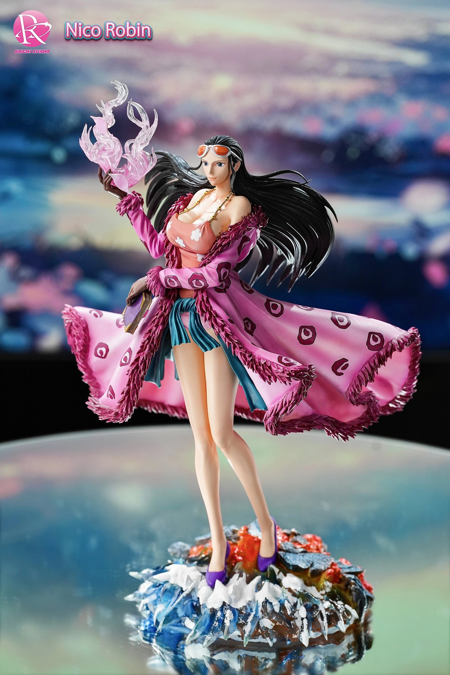 Preventa Resina Nico Robin Figura One Piece Bright  Estudio