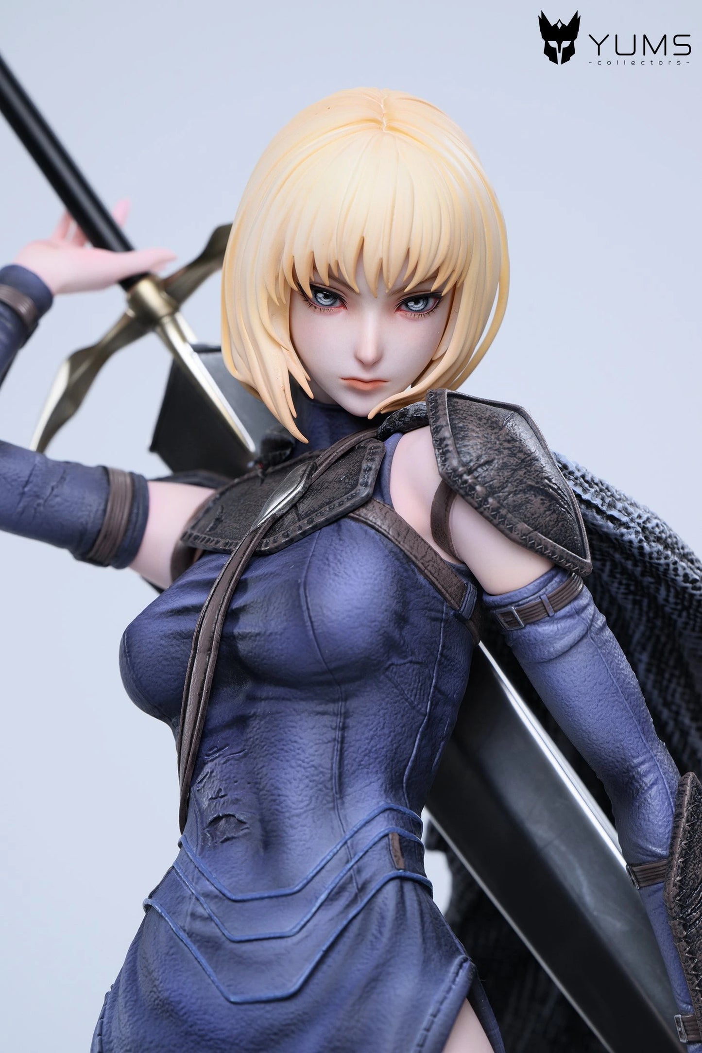 Preventa Resina Teresa & Clare Figura Claymore YUMS Collectors Estudio