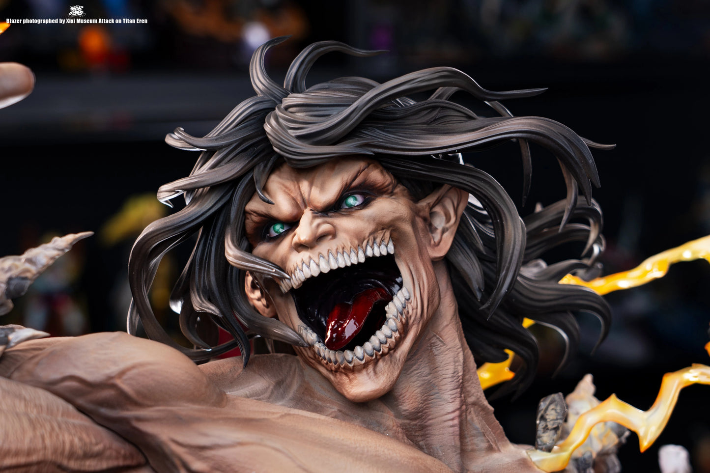 Preventa Resina Titan de Ataque Figura Attack On Titan Blazer Estudio