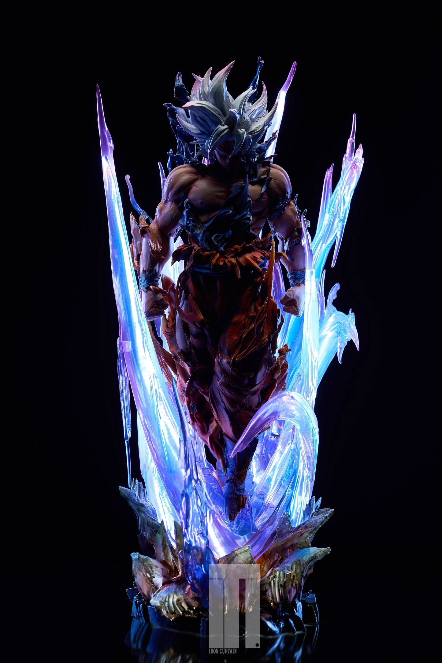 Preventa Resina Goku Ultra Instinto Figura Dragon Ball Iron Curtain Estudio