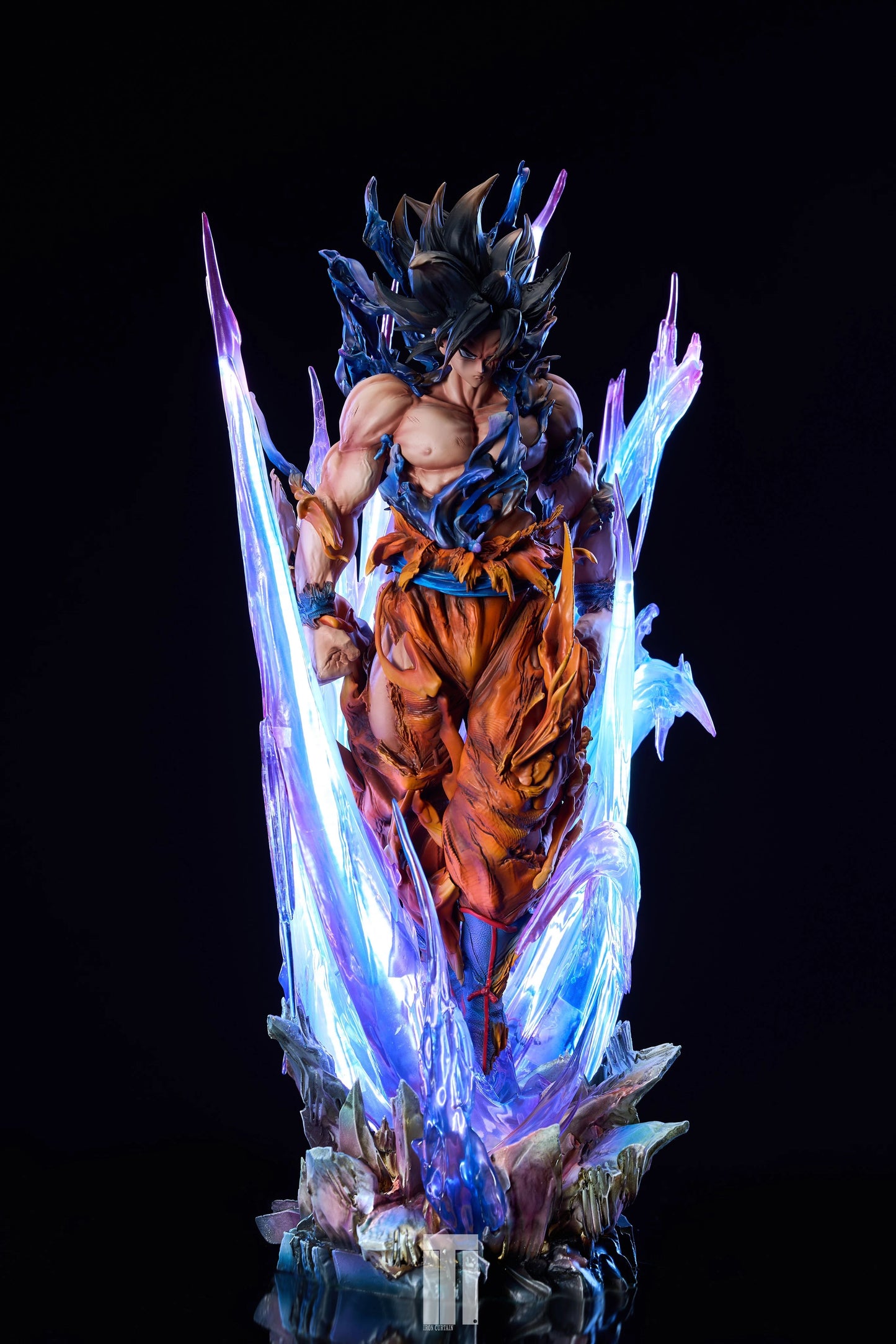 Preventa Resina Goku Ultra Instinto Figura Dragon Ball Iron Curtain Estudio