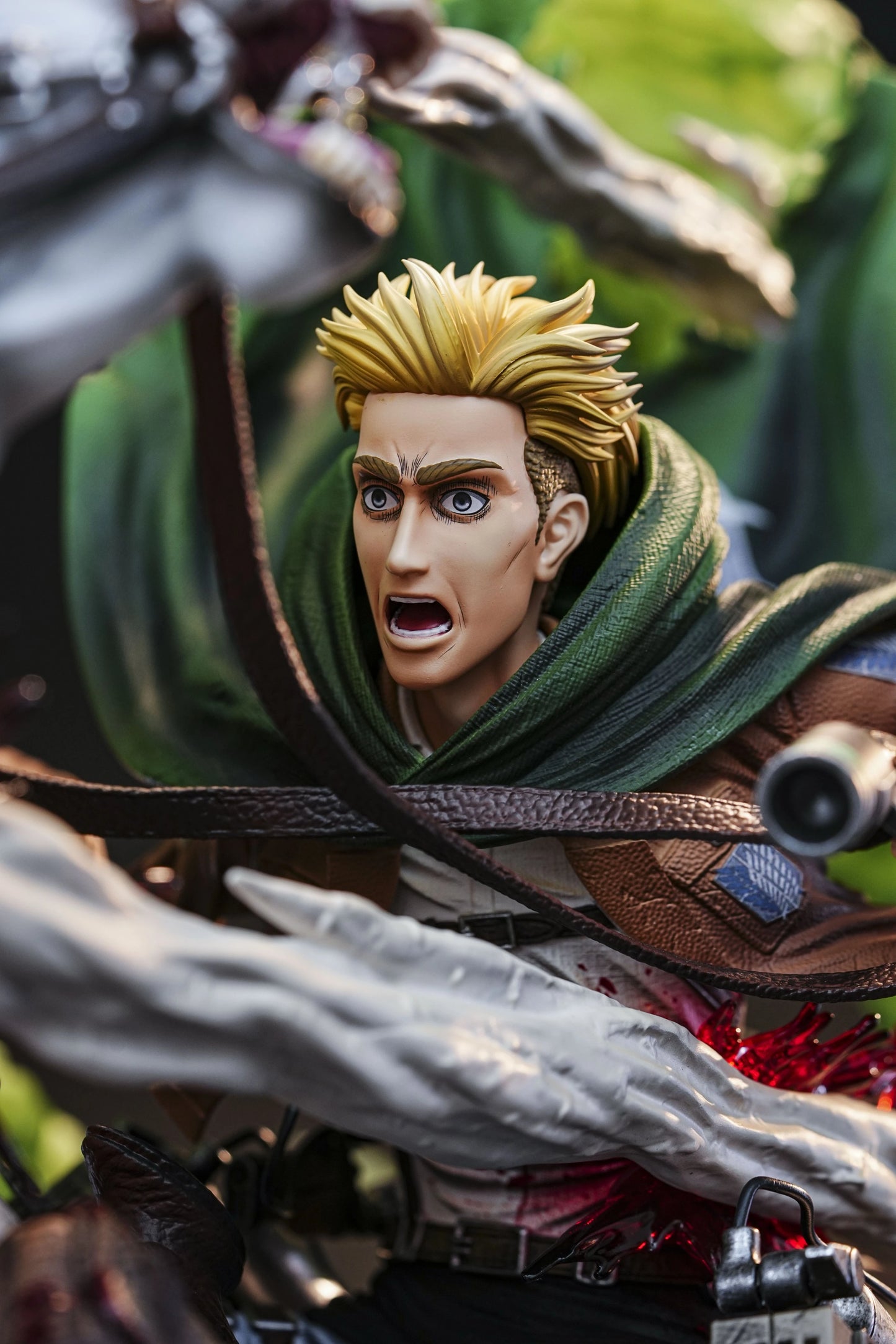 Preventa Resina Erwin Smith Figura Attack On Titan Model Power Estudio