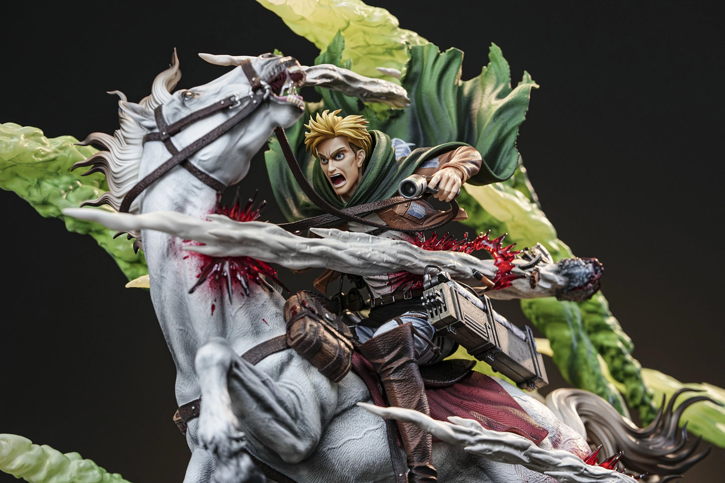 Preventa Resina Erwin Smith Figura Attack On Titan Model Power Estudio