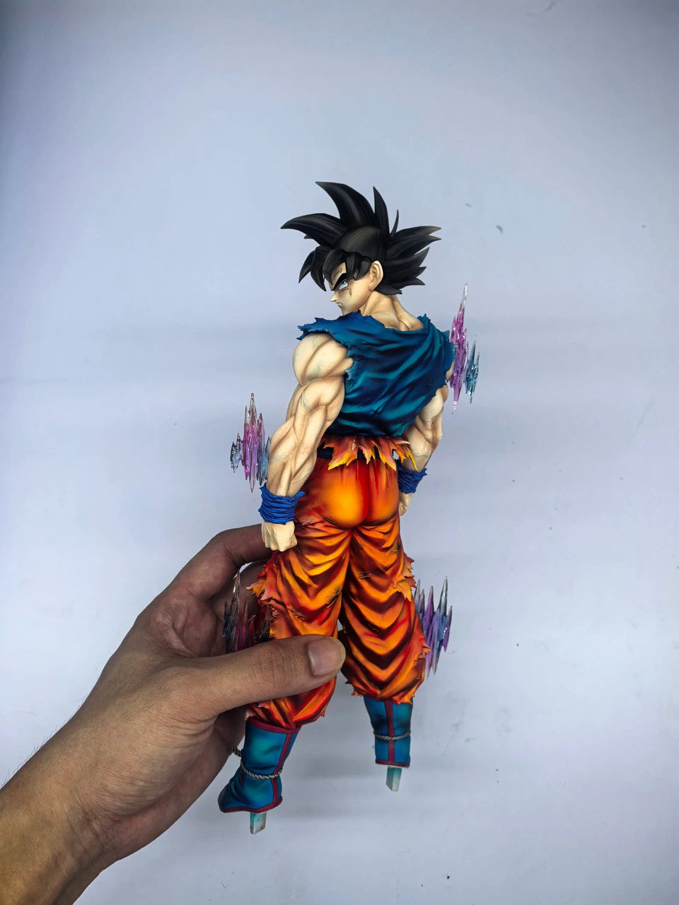 Preventa Resina Goku "Ultra Instinto" Figura Dragon Ball Too Estudio