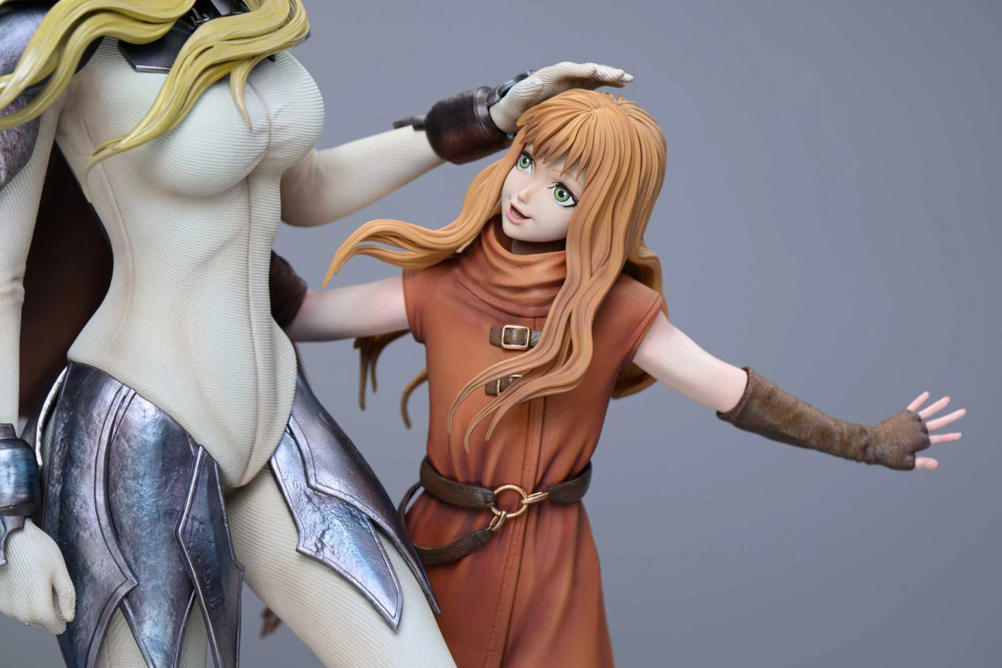 Preventa Resina Teresa & Clare Figura Claymore AT & BIHS Estudio