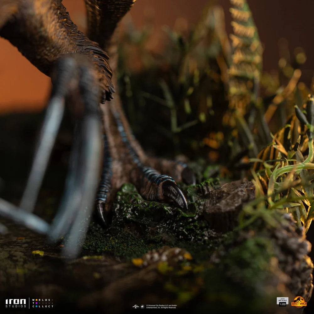 Preventa Resina Therizinosaurus Figura Jurassic World: Dominio  Iron (Licencia) Estudio