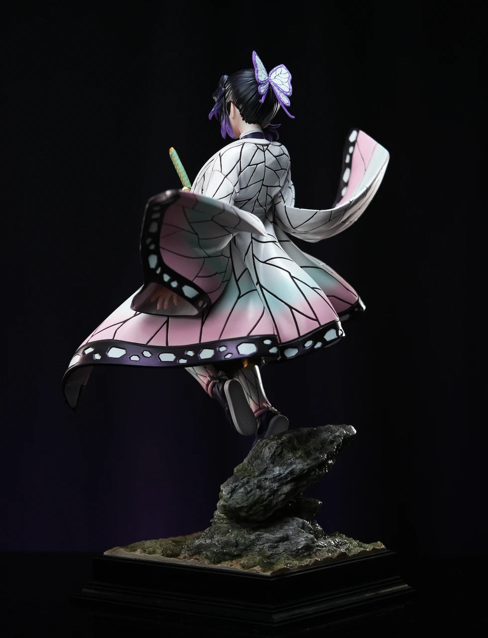 Preventa Resina Kochou Shinobu Figura Kimetsu no Yaiba HeRa Estudio